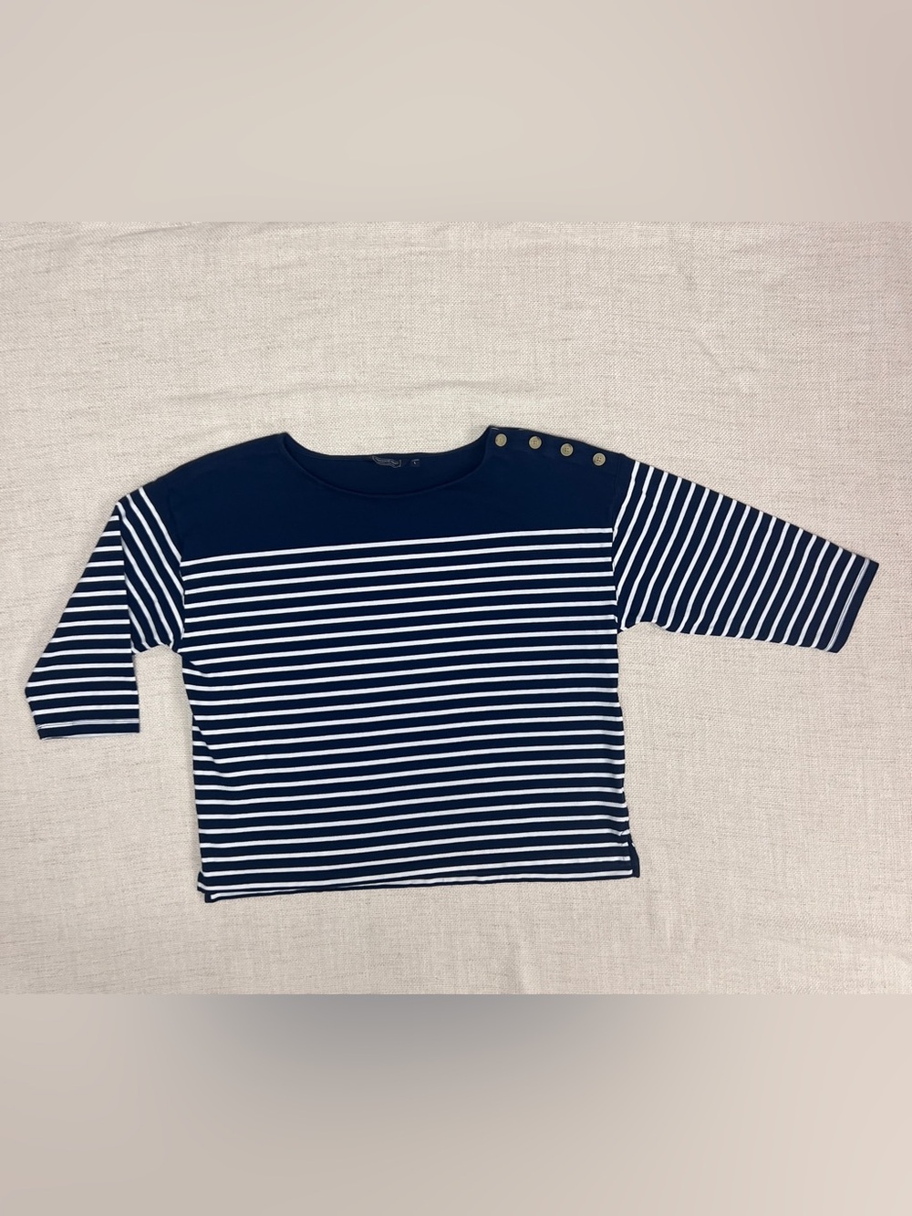 Vineyard Vines Breton Stripe Boatneck Top L Shoulder Buttons - Picture 2 of 9